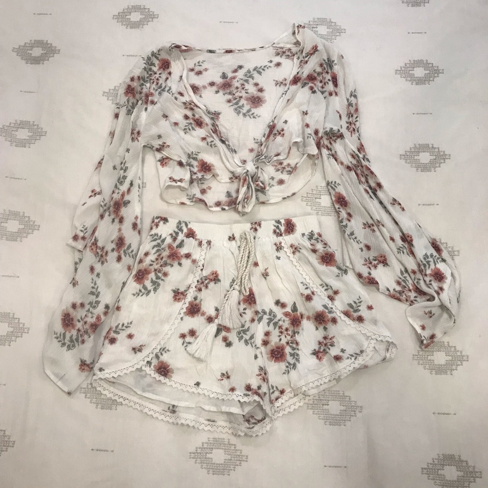 L + W Long Sleeve Crop & Shorts Set